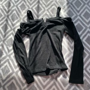 AEROPOSTALE off the shoulder Black Cotton Top